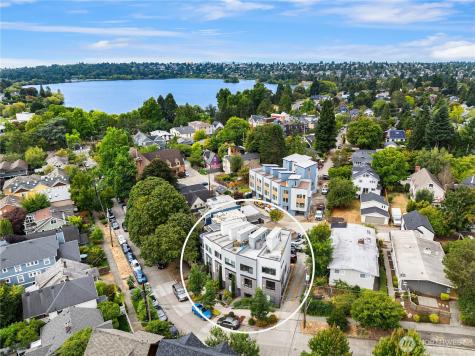 7439 Latona Avenue NE Seattle WA 98115