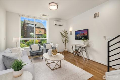 7439 Latona Avenue NE Seattle WA 98115