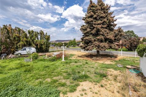 3611 Terrace Heights Drive Yakima WA 98901