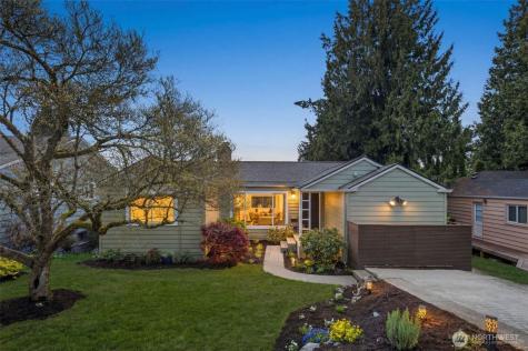 4531 Stanford Avenue NE Seattle WA 98105