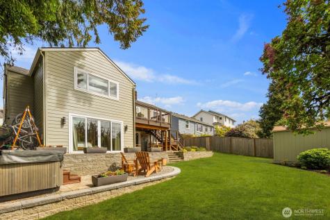 4531 Stanford Avenue NE Seattle WA 98105