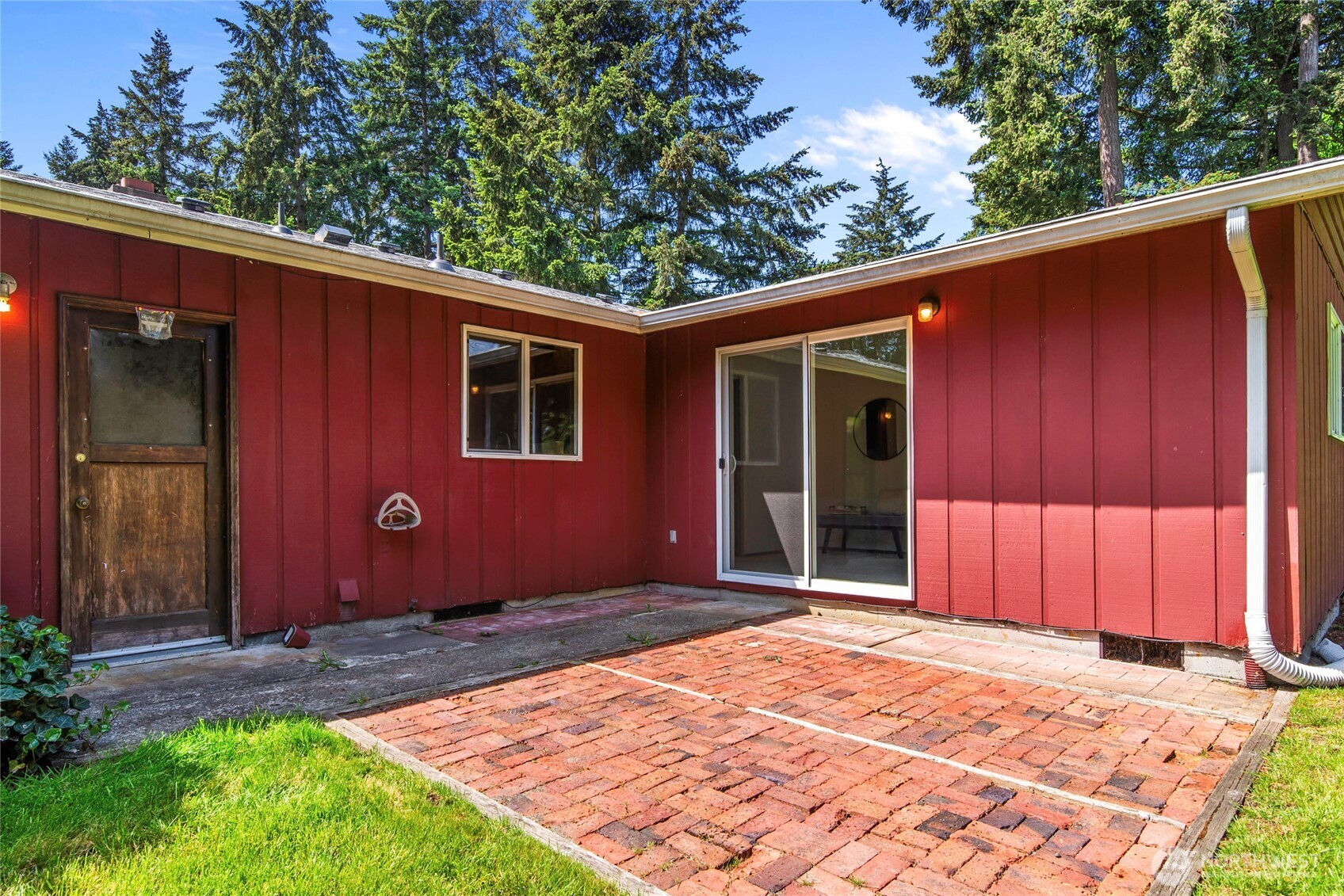 1637 105th Street S Tacoma WA 98444