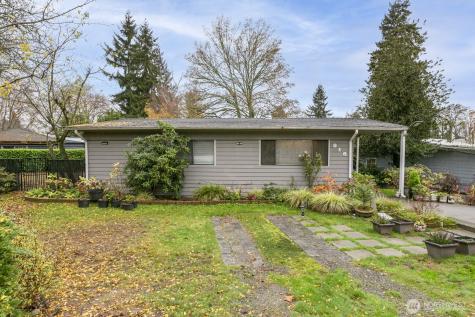 916 Ferndale Renton WA 98056