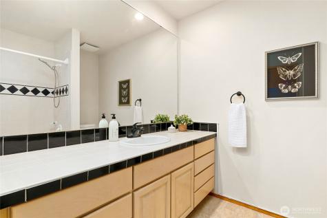 2518 Sahalee Drive East Sammamish WA 98074