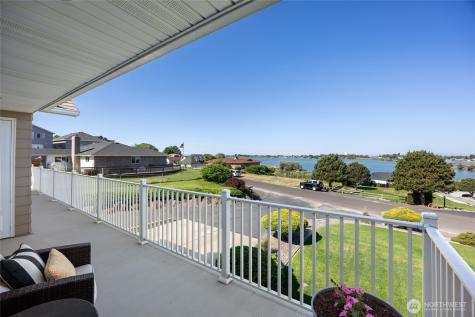 927 Easy Street NE Moses Lake WA 98837