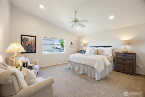 927 Easy Street NE Moses Lake WA 98837