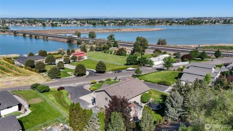 927 Easy Street NE Moses Lake WA 98837