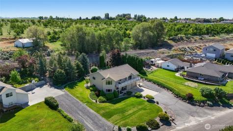 927 Easy Street NE Moses Lake WA 98837
