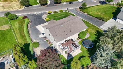 927 Easy Street NE Moses Lake WA 98837