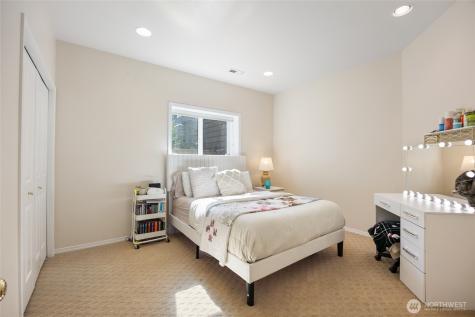 927 Easy Street NE Moses Lake WA 98837