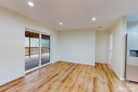 1235 Sunset Beach Lane Westport WA 98595