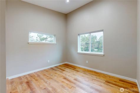 1235 Sunset Beach Lane Westport WA 98595
