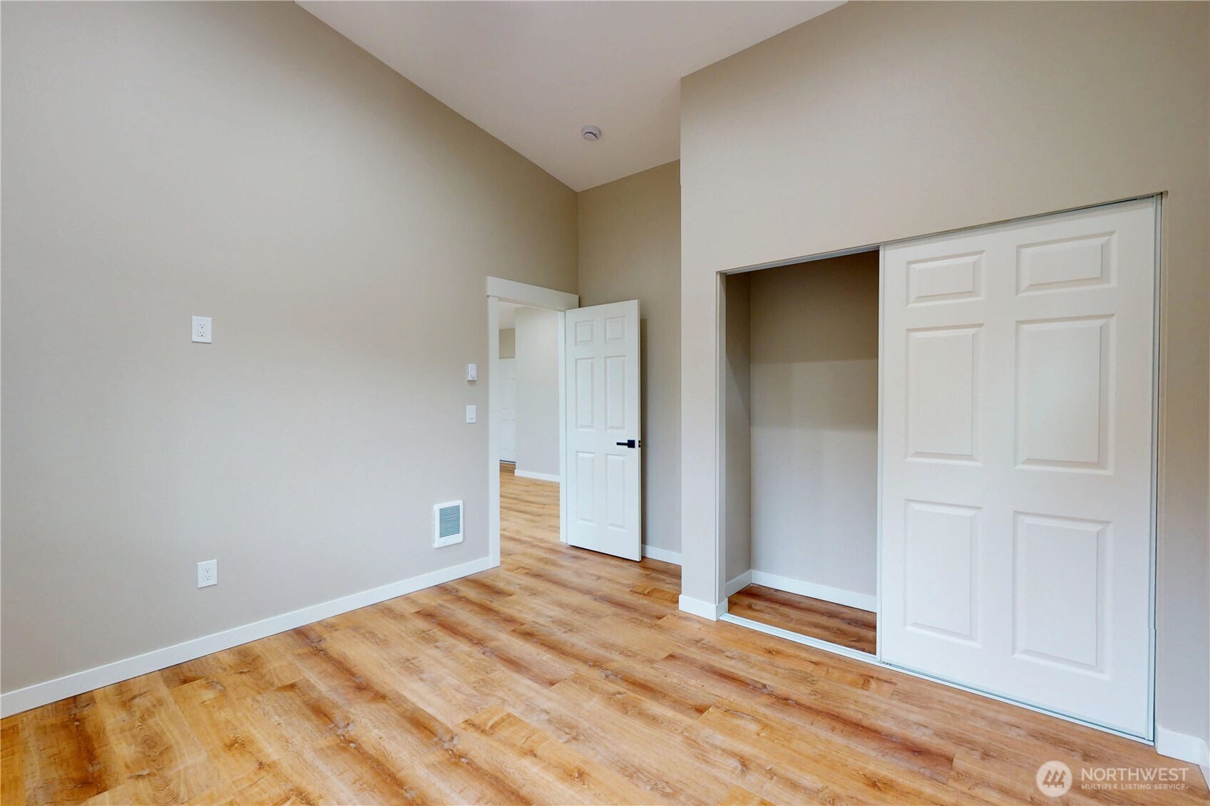 1235 Sunset Beach Lane Westport WA 98595