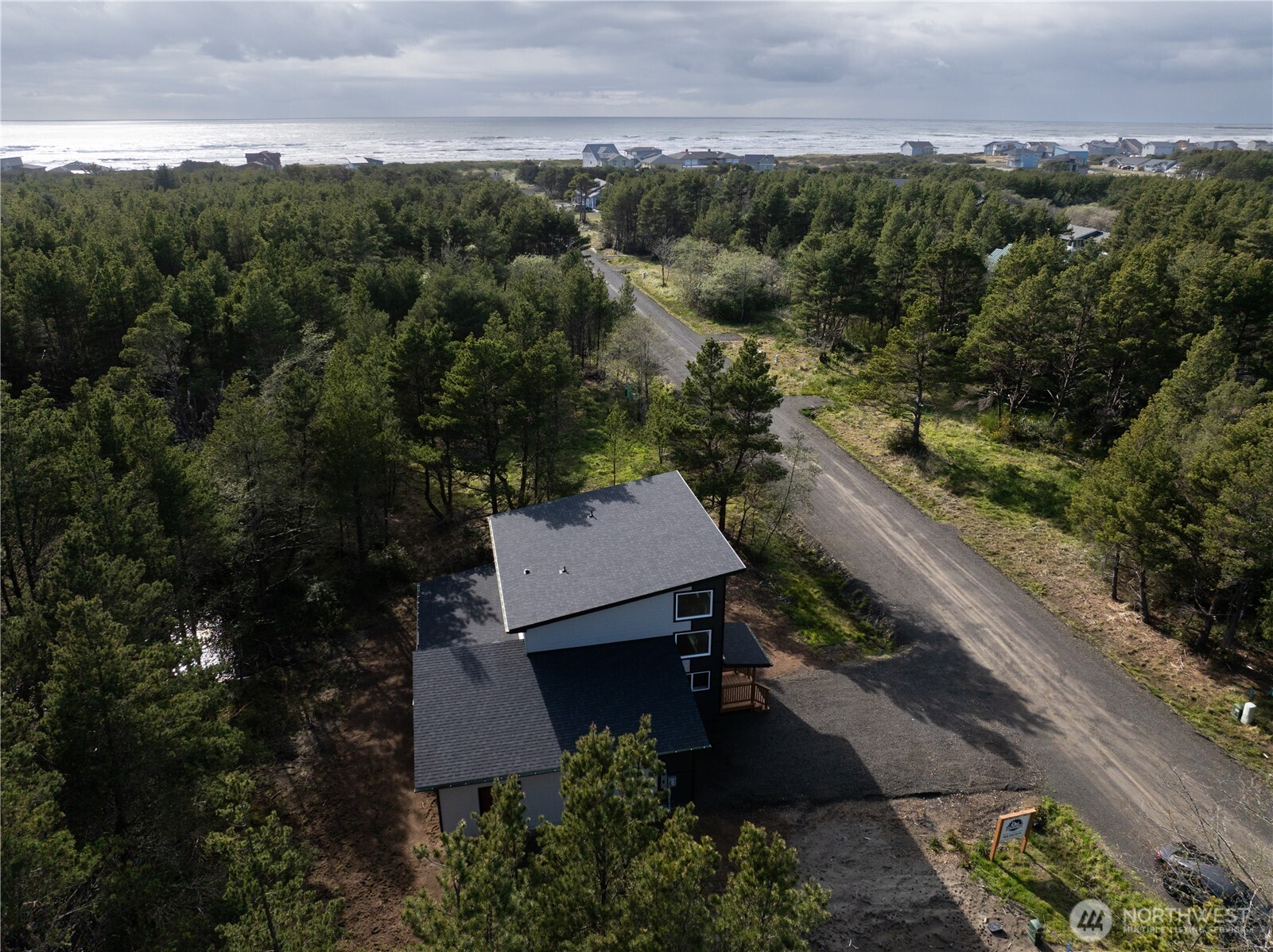 1235 Sunset Beach Lane Westport WA 98595