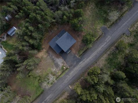 1235 Sunset Beach Lane Westport WA 98595