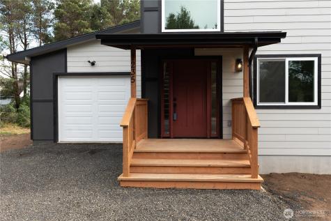 1235 Sunset Beach Lane Westport WA 98595