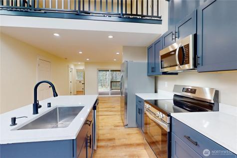 1235 Sunset Beach Lane Westport WA 98595