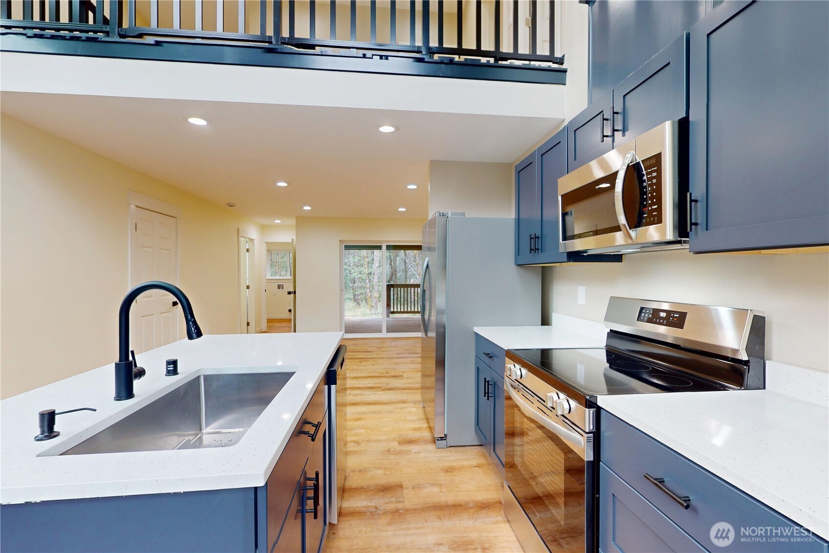 1235 Sunset Beach Lane Westport WA 98595