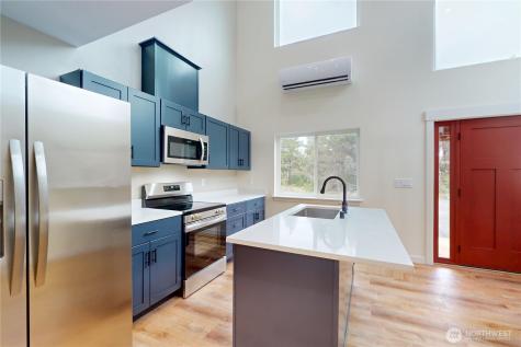 1235 Sunset Beach Lane Westport WA 98595