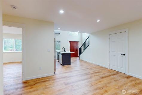 1235 Sunset Beach Lane Westport WA 98595