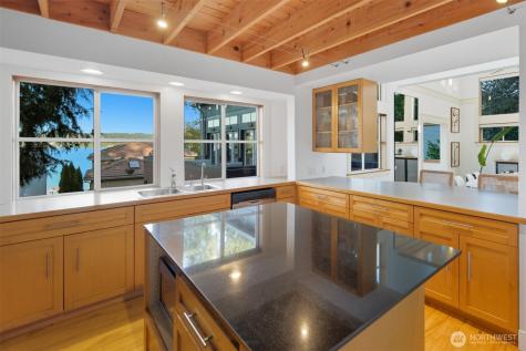 8770 Sand Point Way NE Seattle WA 98115