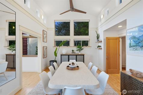 8770 Sand Point Way NE Seattle WA 98115