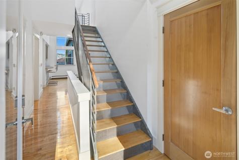 8770 Sand Point Way NE Seattle WA 98115