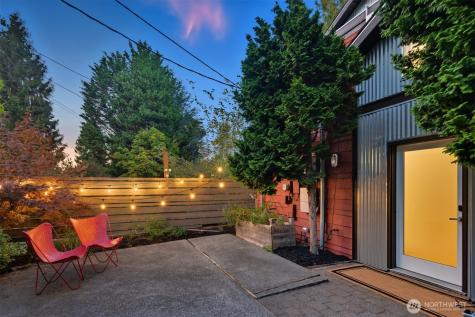 8770 Sand Point Way NE Seattle WA 98115