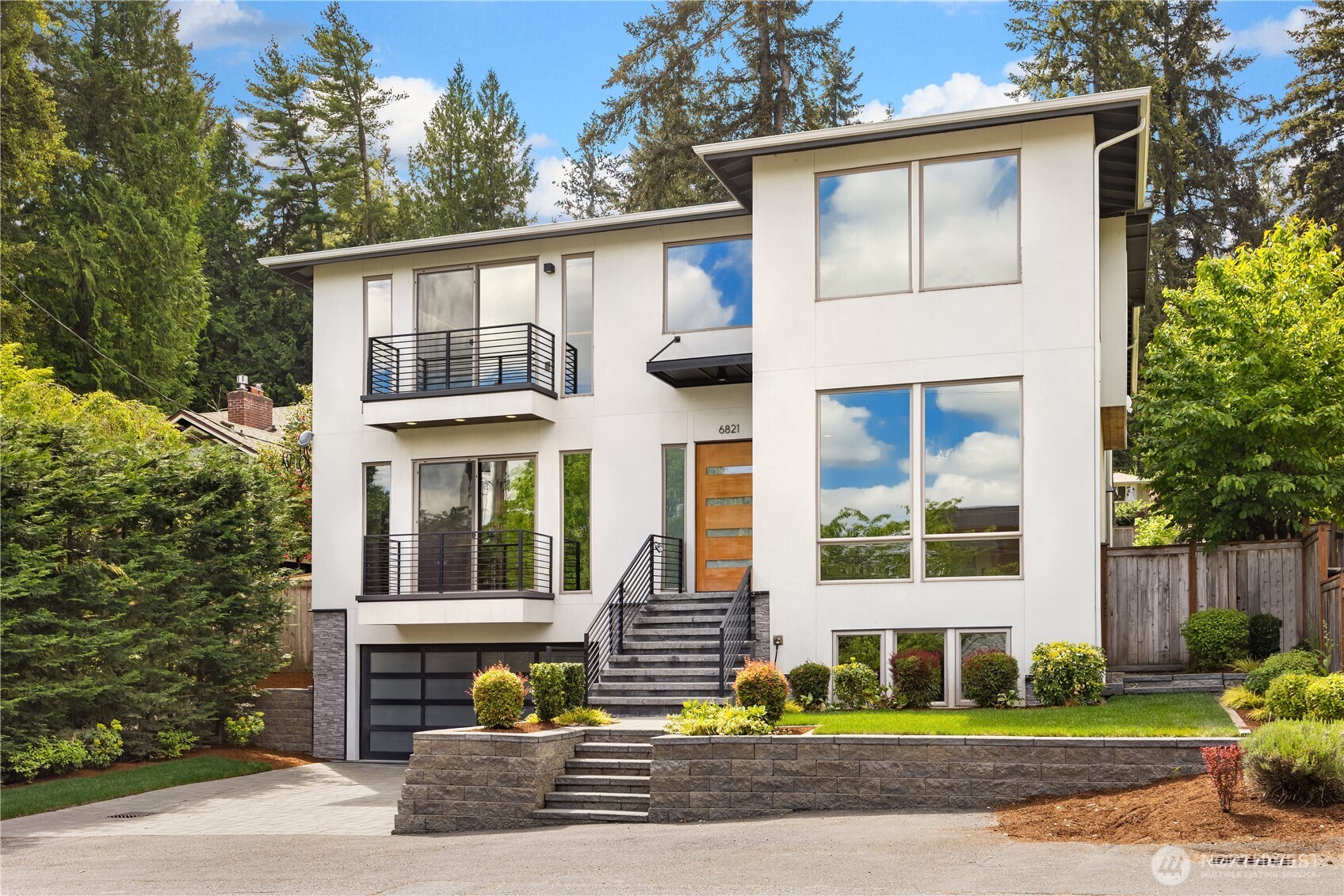 6821 96th Avenue SE Mercer Island WA 98040