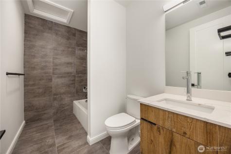 6821 96th Avenue SE Mercer Island WA 98040