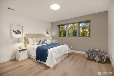 6821 96th Avenue SE Mercer Island WA 98040