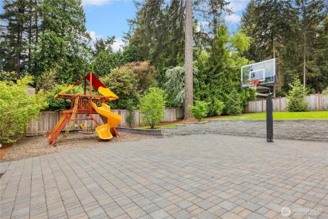 6821 96th Avenue SE Mercer Island WA 98040
