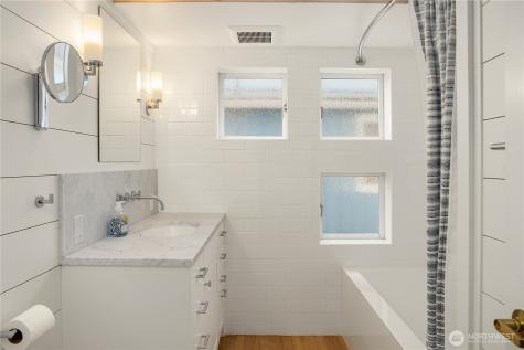 2466 Westlake Avenue N Seattle WA 98109