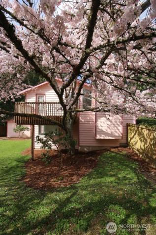 8129 NE 131st Street Kirkland WA 98034
