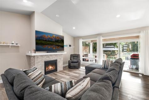 14025 107th Place NE Lake Stevens WA 98258