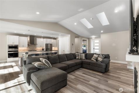 14025 107th Place NE Lake Stevens WA 98258
