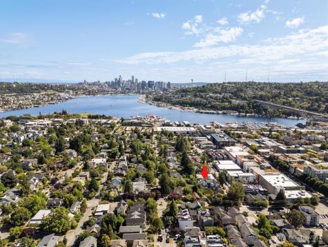 3642 Interlake Avenue N Seattle WA 98103