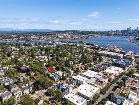 3642 Interlake Avenue N Seattle WA 98103