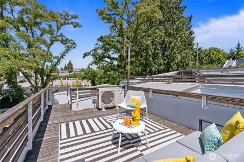 3642 Interlake Avenue N Seattle WA 98103