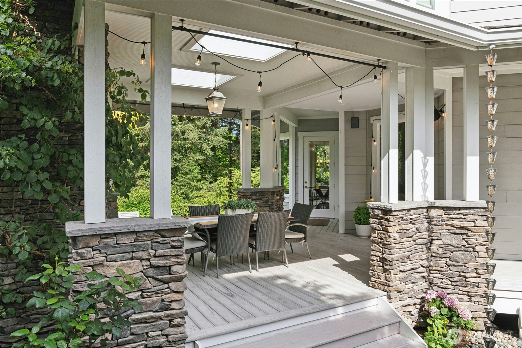 10806 SE 16th Street Bellevue WA 98004