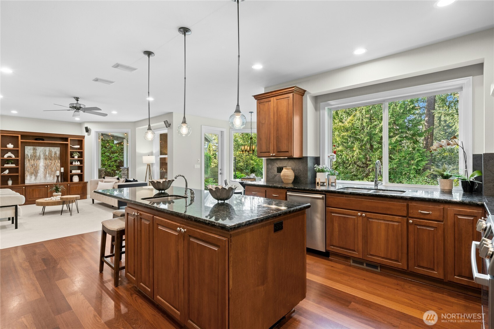10806 SE 16th Street Bellevue WA 98004