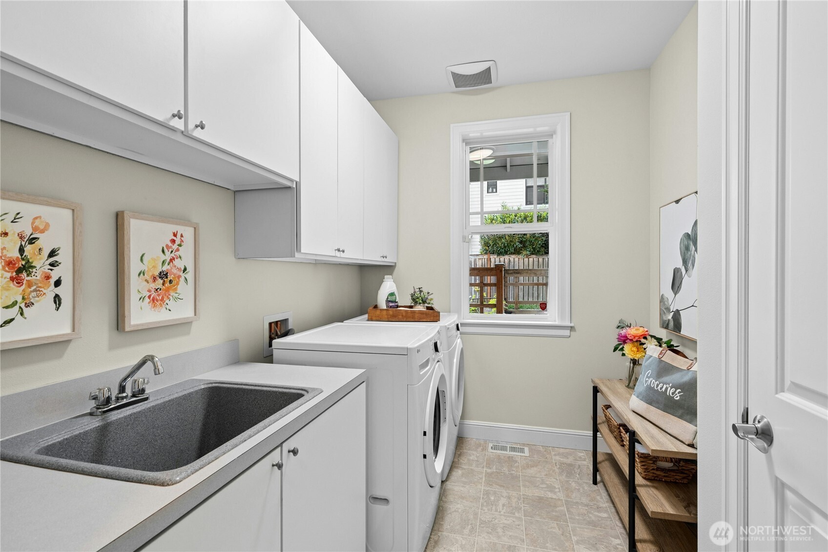 10806 SE 16th Street Bellevue WA 98004