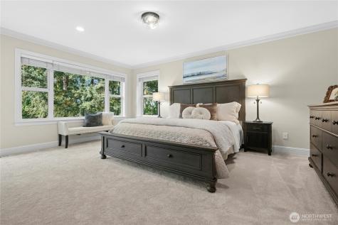 10806 SE 16th Street Bellevue WA 98004