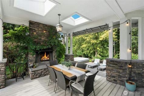10806 SE 16th Street Bellevue WA 98004