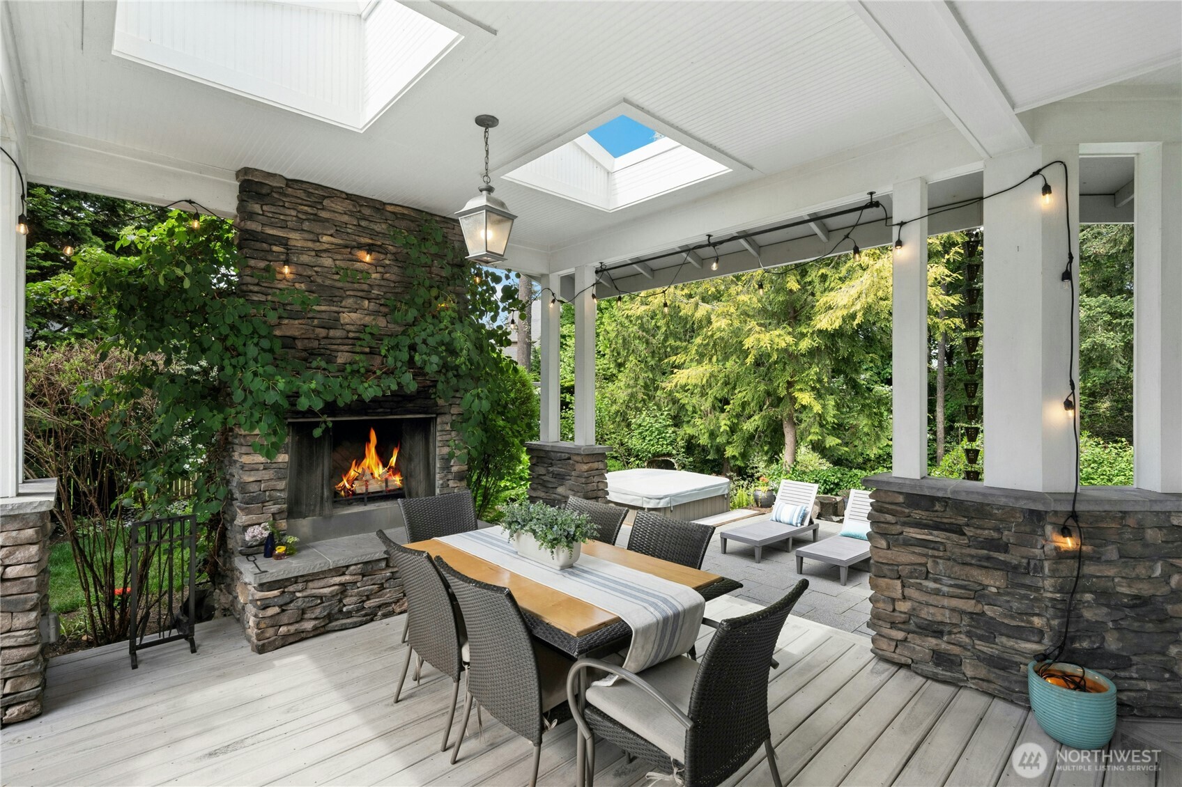 10806 SE 16th Street Bellevue WA 98004