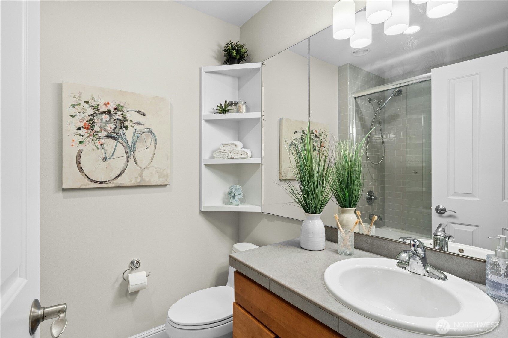 10806 SE 16th Street Bellevue WA 98004