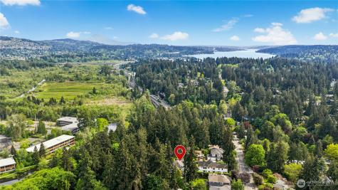 10806 SE 16th Street Bellevue WA 98004