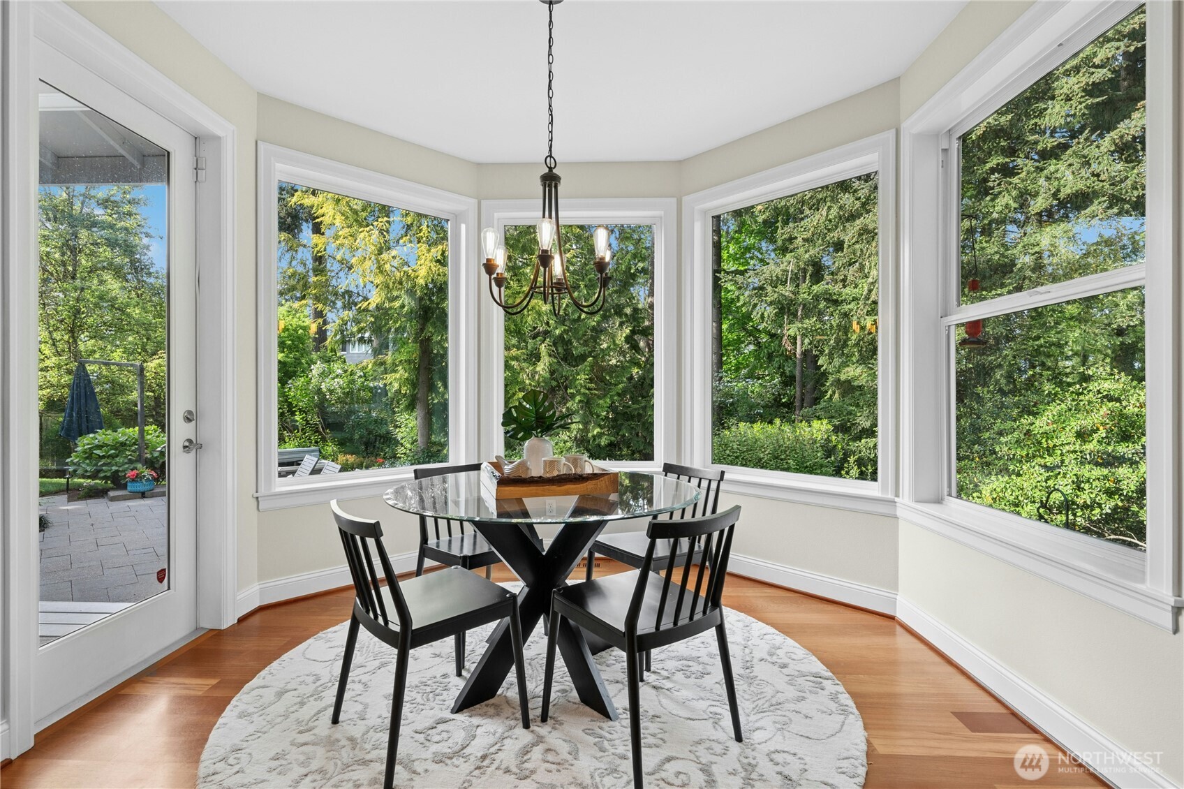 10806 SE 16th Street Bellevue WA 98004