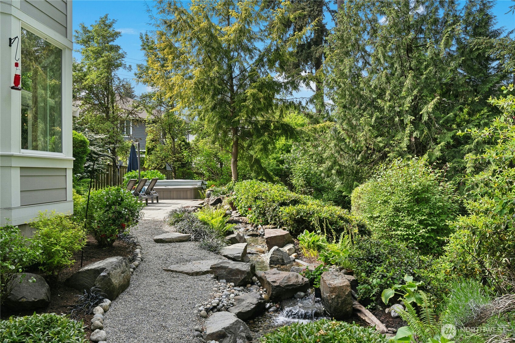 10806 SE 16th Street Bellevue WA 98004