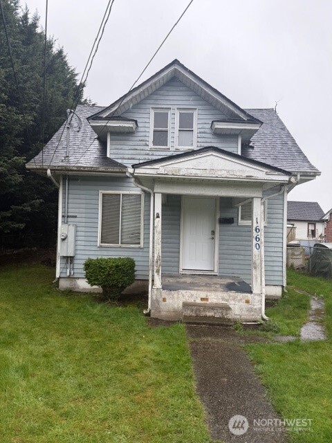 1660 S 42nd Street Tacoma WA 98418